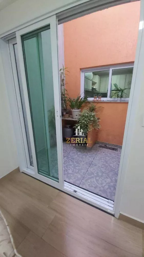 Sobrado, 3 quartos, 270 m² - Foto 1