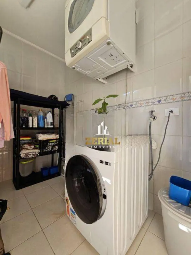 Sobrado, 3 quartos, 210 m² - Foto 1