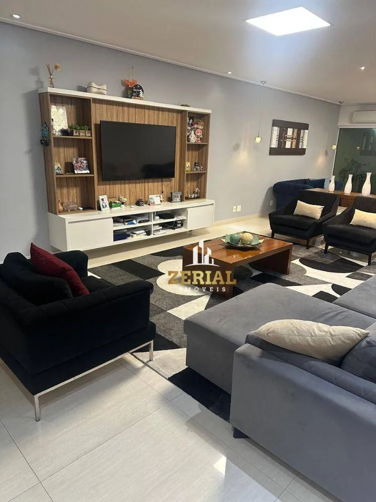 Sobrado, 4 quartos, 370 m² - Foto 1