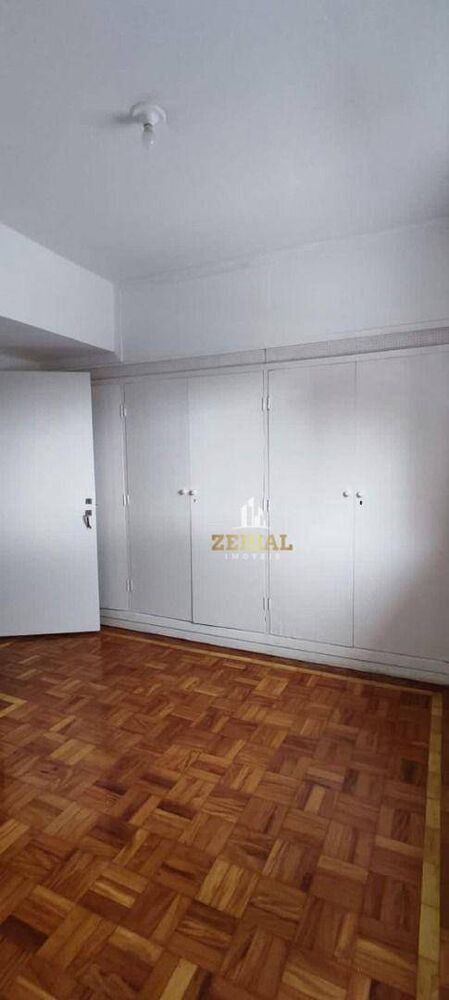 Sobrado à venda com 3 quartos, 200m² - Foto 4