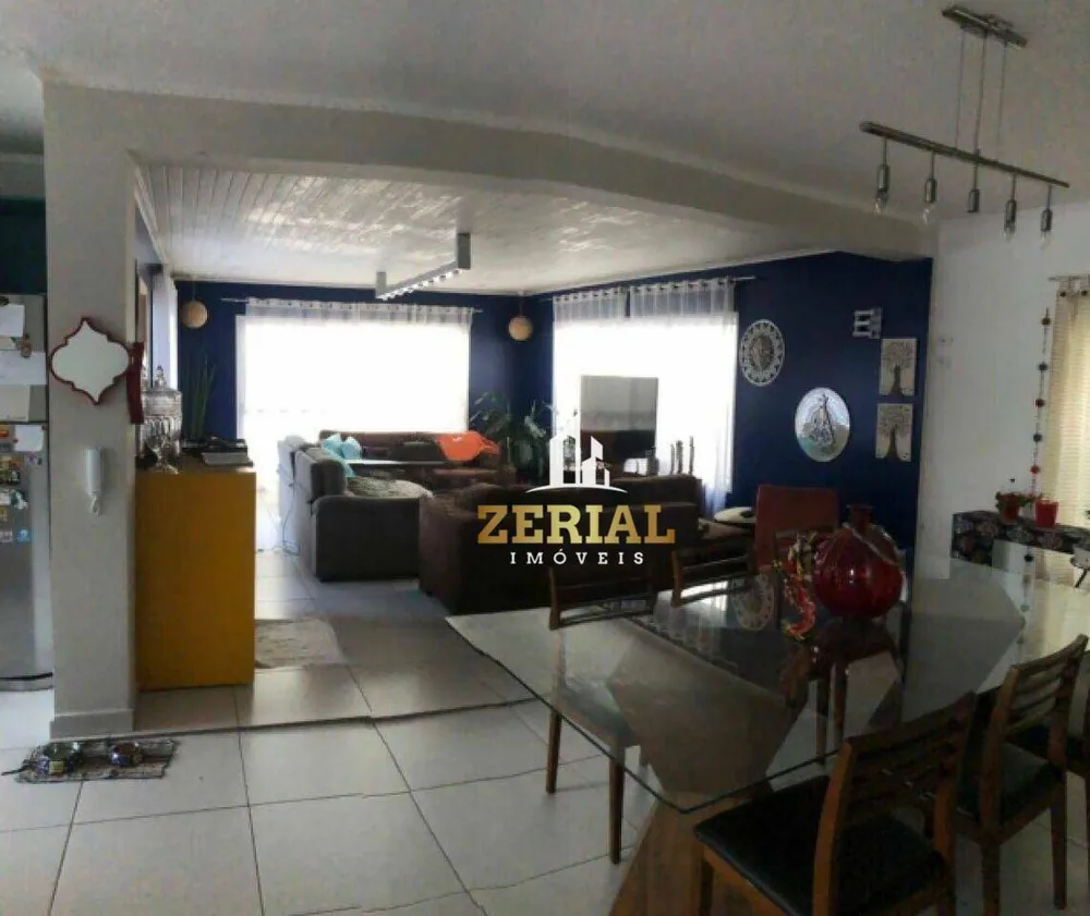 Sobrado, 3 quartos, 270 m² - Foto 1