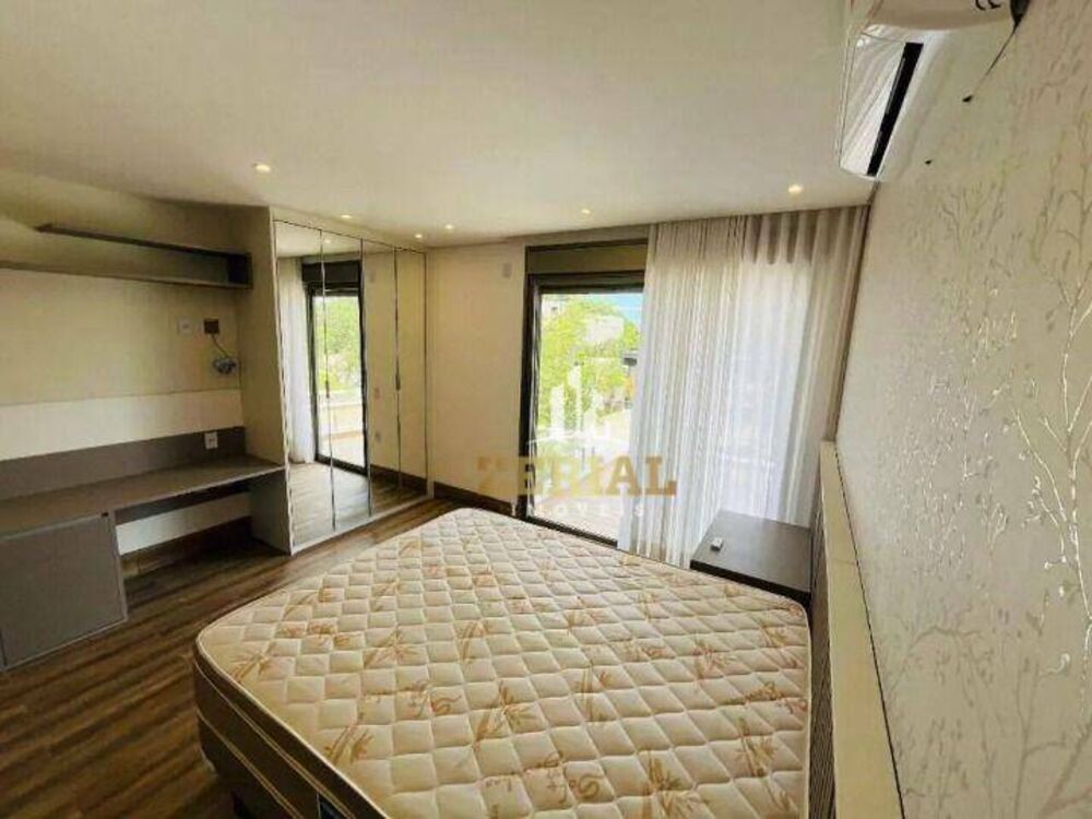 Casa à venda com 6 quartos, 830m² - Foto 3