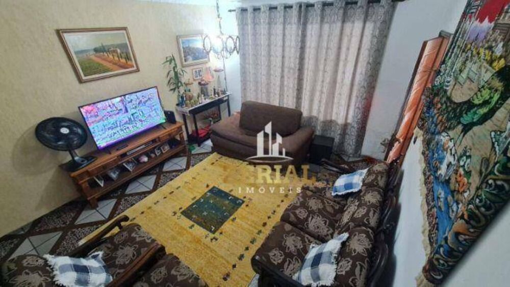 Sobrado à venda com 3 quartos, 240m² - Foto 1