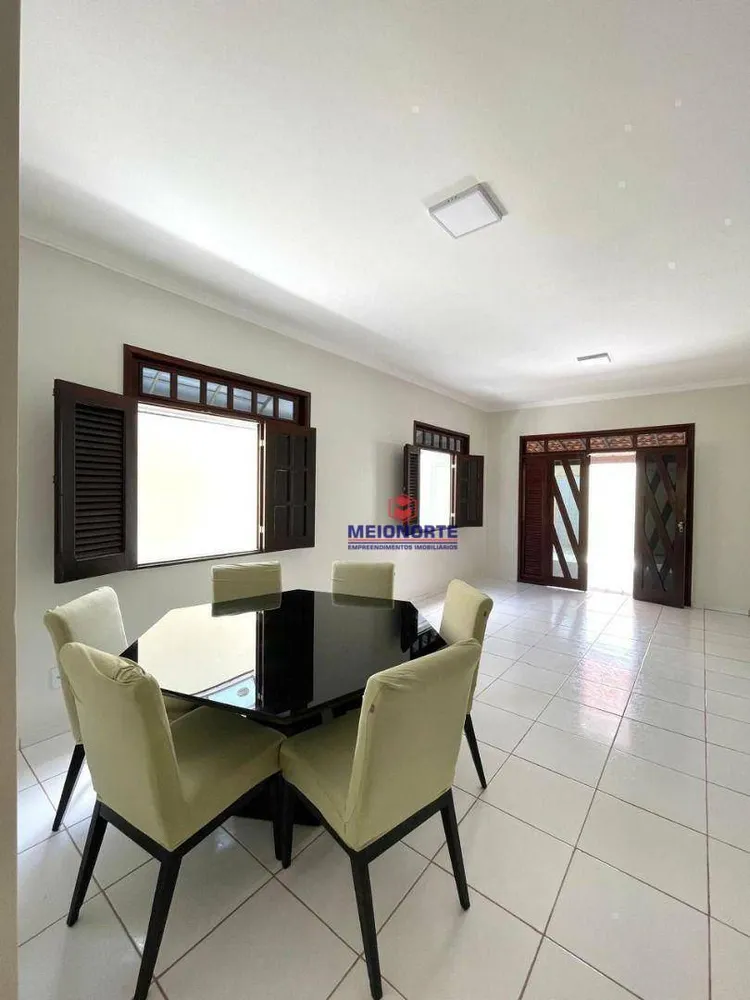 Casa, 4 quartos, 262 m² - Foto 2