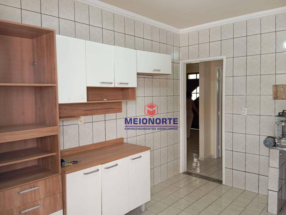 Casa, 4 quartos, 210 m² - Foto 4