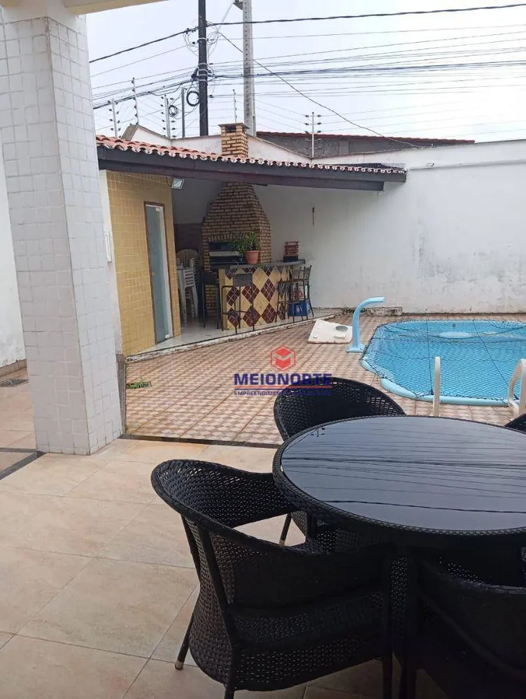 Casa, 4 quartos, 250 m² - Foto 1