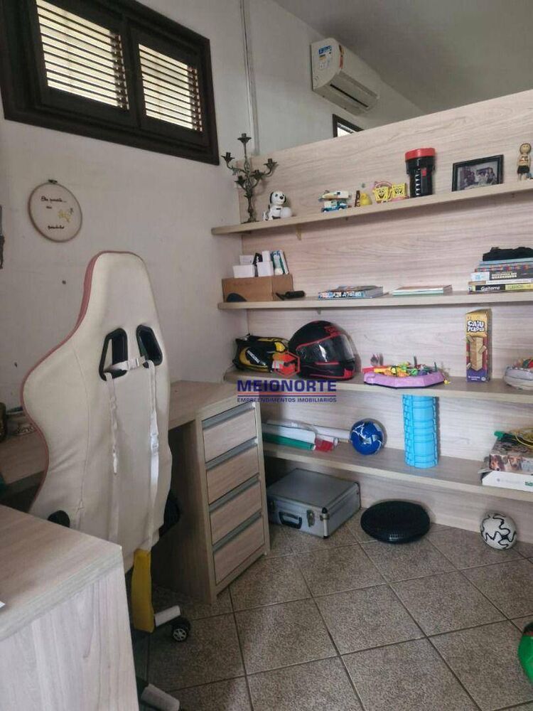 Casa à venda com 3 quartos, 200m² - Foto 2