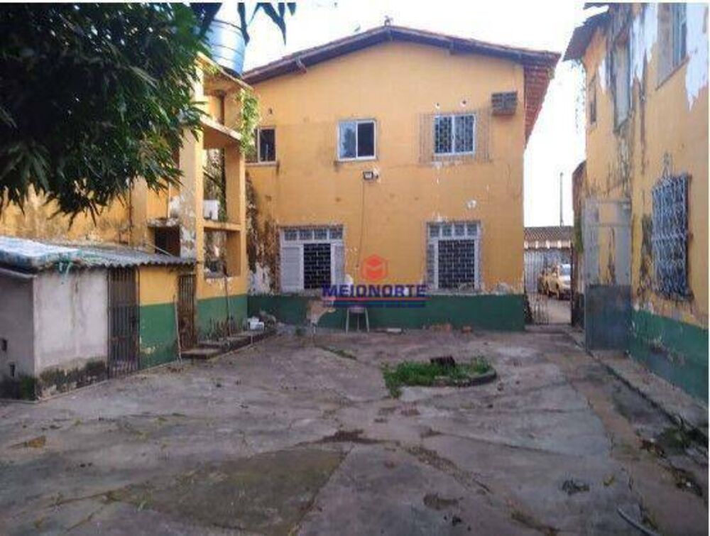 Casa à venda e aluguel com 6 quartos, 400m² - Foto 4