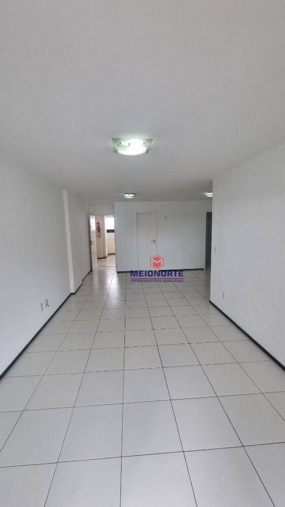 Apartamento à venda com 3 quartos, 117m² - Foto 2