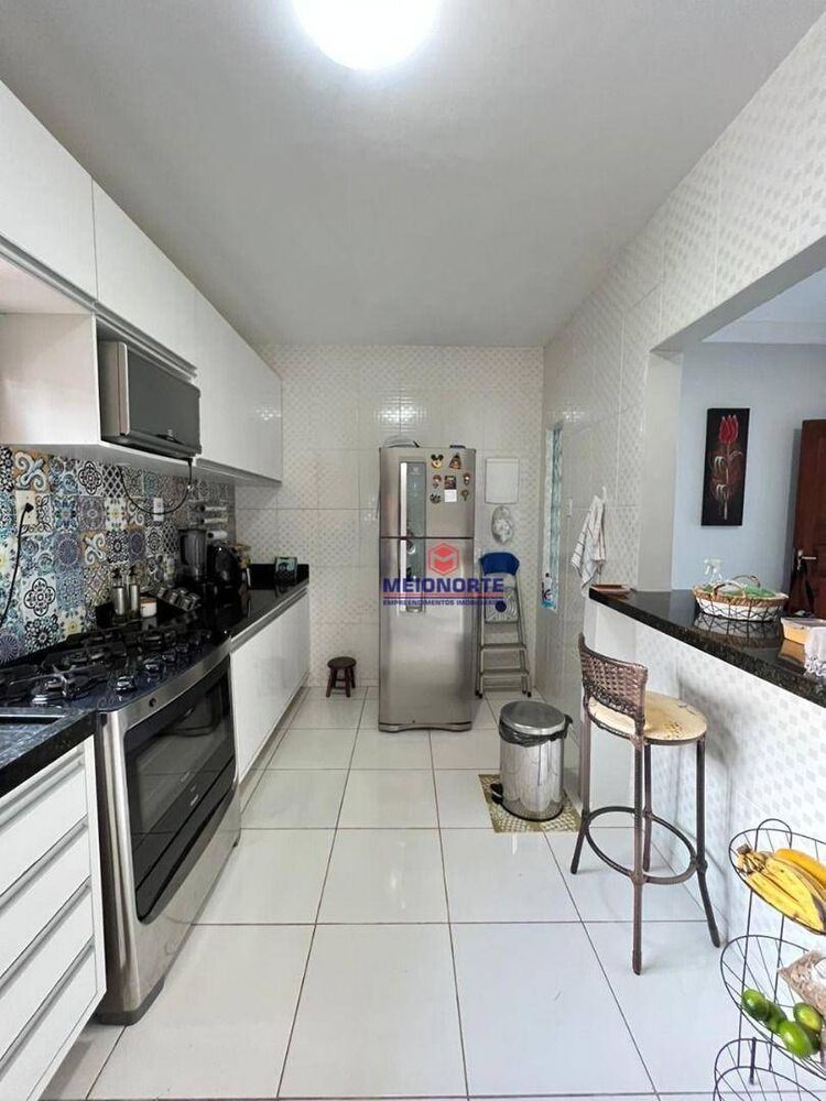 Casa à venda com 3 quartos, 200m² - Foto 7