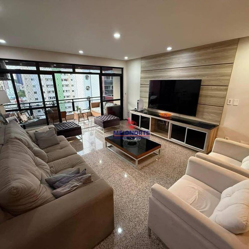 Apartamento à venda com 3 quartos, 140m² - Foto 2