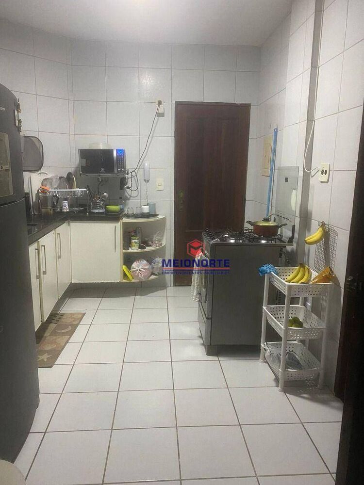 Apartamento à venda com 3 quartos, 130m² - Foto 2