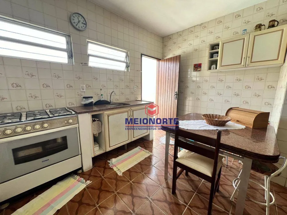Casa, 3 quartos, 200 m² - Foto 3