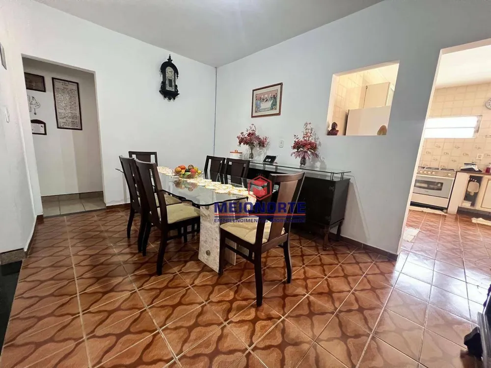 Casa, 3 quartos, 200 m² - Foto 1