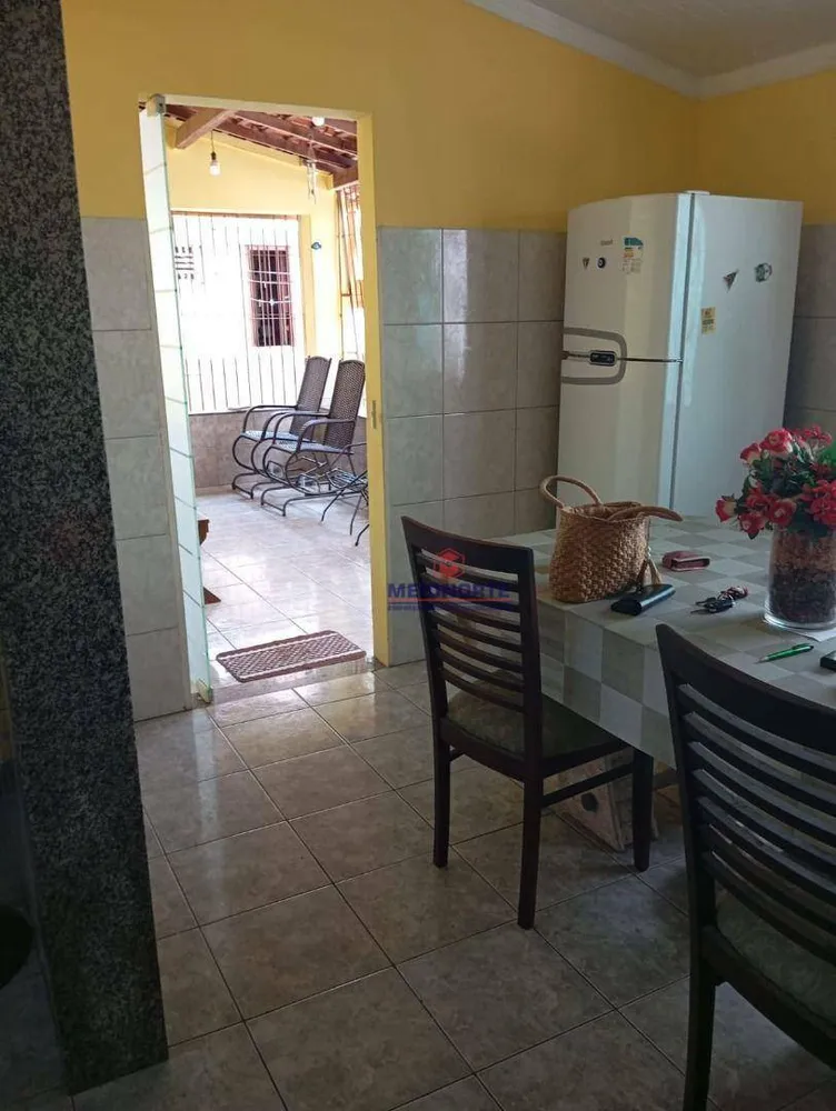 Casa, 4 quartos, 250 m² - Foto 8