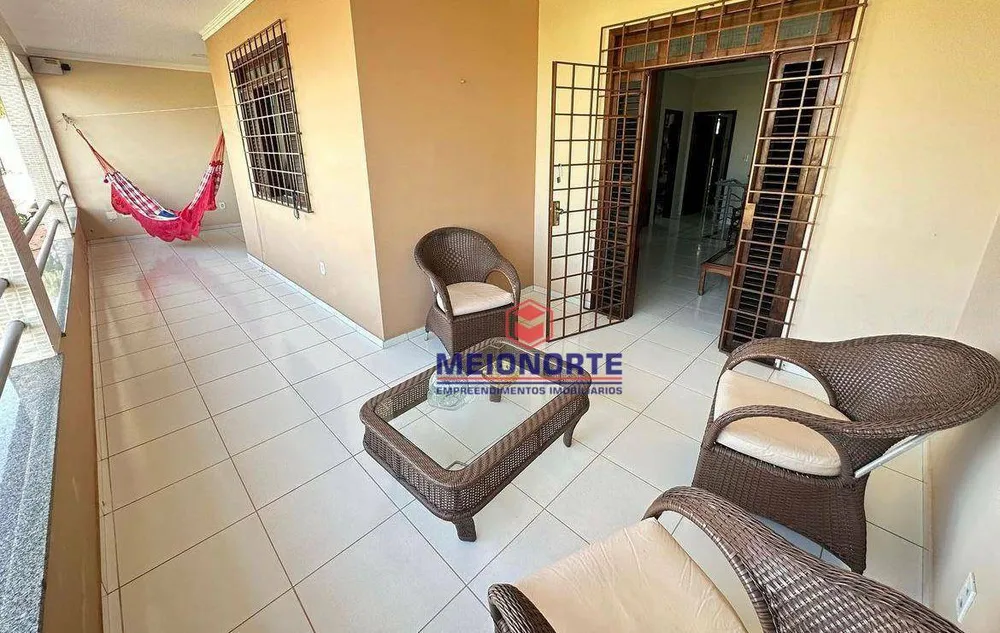 Casa, 4 quartos, 190 m² - Foto 1