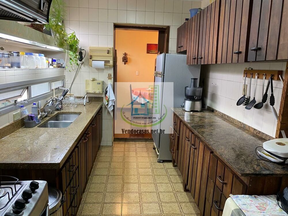 Apartamento à venda com 3 quartos, 142m² - Foto 4