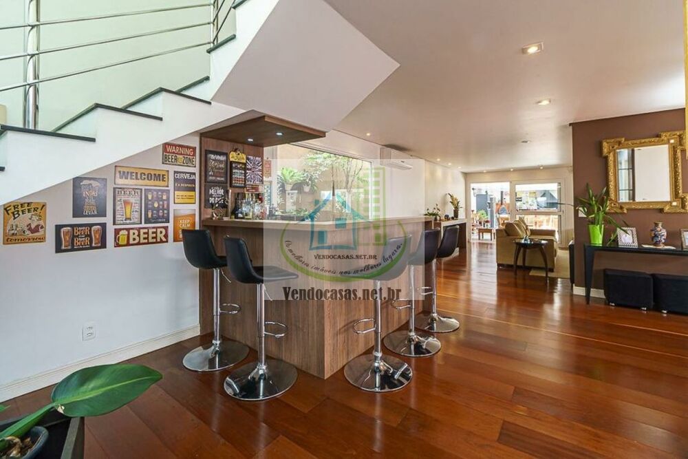 Casa, 4 quartos, 355 m² - Foto 1