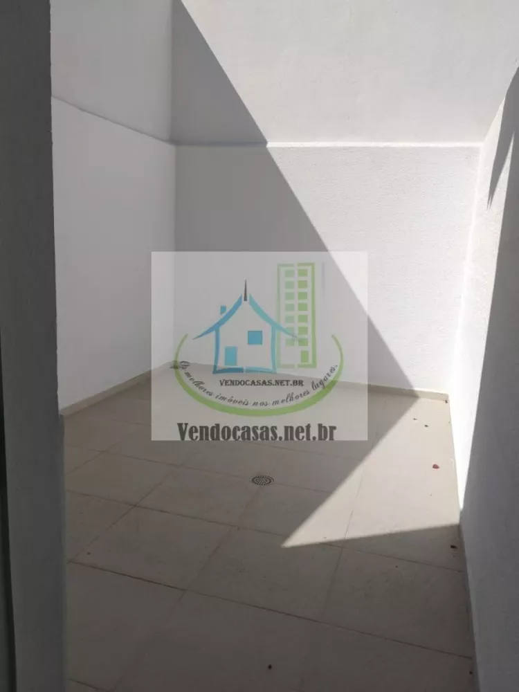 Casa à venda com 3 quartos, 85m² - Foto 1