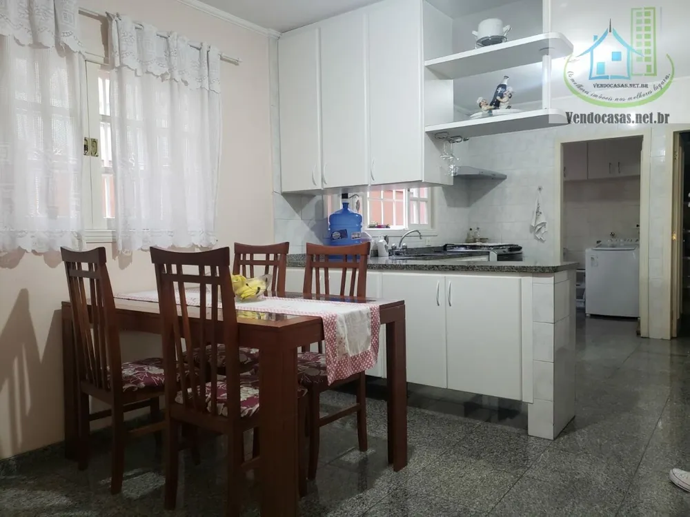 Casa, 3 quartos, 145 m² - Foto 2