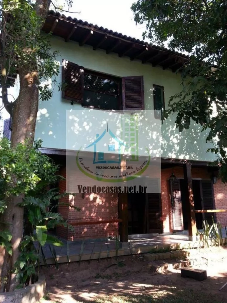 Casa à venda com 4 quartos, 400m² - Foto 1