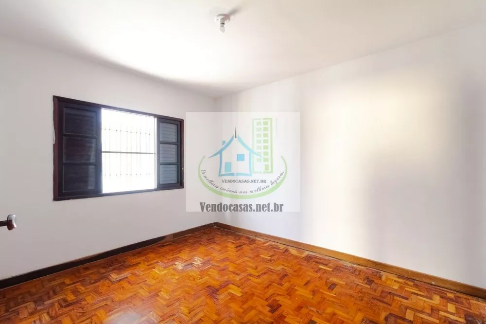 Casa à venda com 4 quartos, 182m² - Foto 4