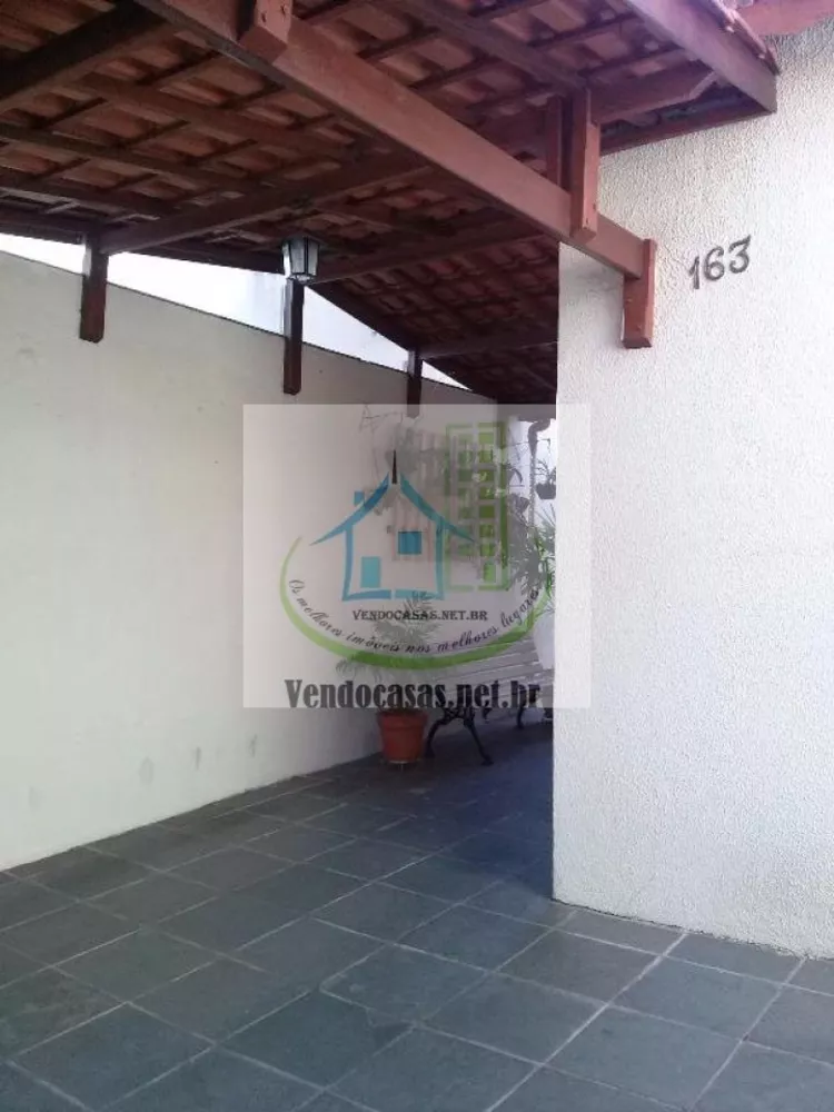 Casa à venda com 2 quartos, 100m² - Foto 4