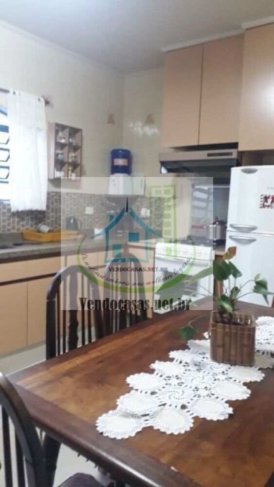 Casa, 3 quartos, 200 m² - Foto 2