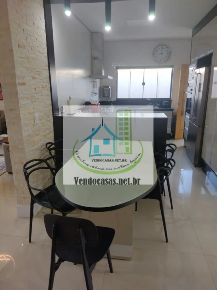 Casa, 4 quartos, 300 m² - Foto 1