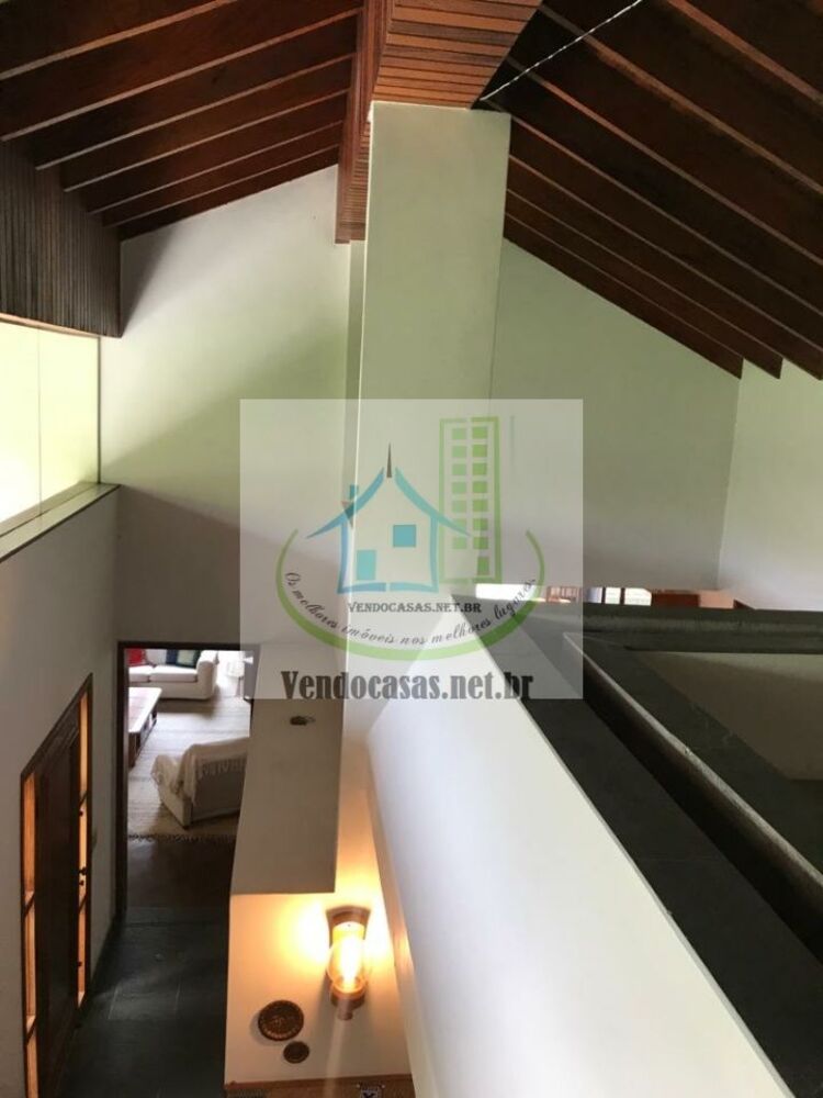 Casa à venda com 3 quartos, 392m² - Foto 4