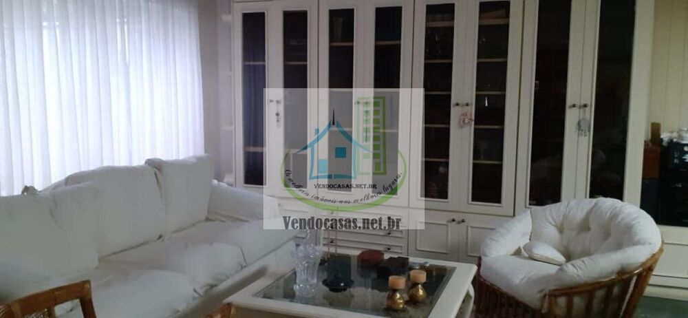 Casa, 4 quartos, 200 m² - Foto 1