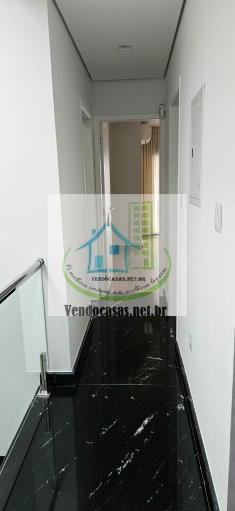 Casa, 4 quartos, 245 m² - Foto 1