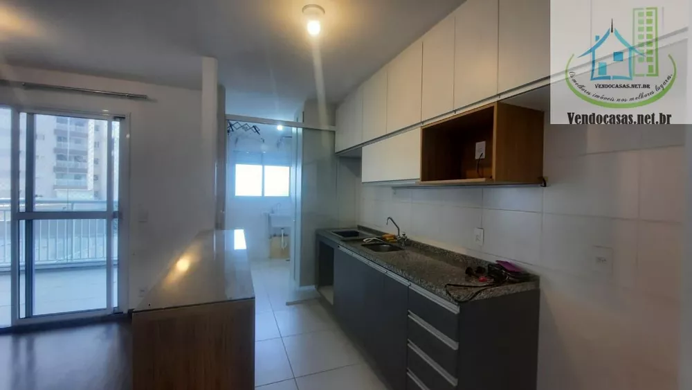 Apartamento à venda com 3 quartos, 80m² - Foto 2