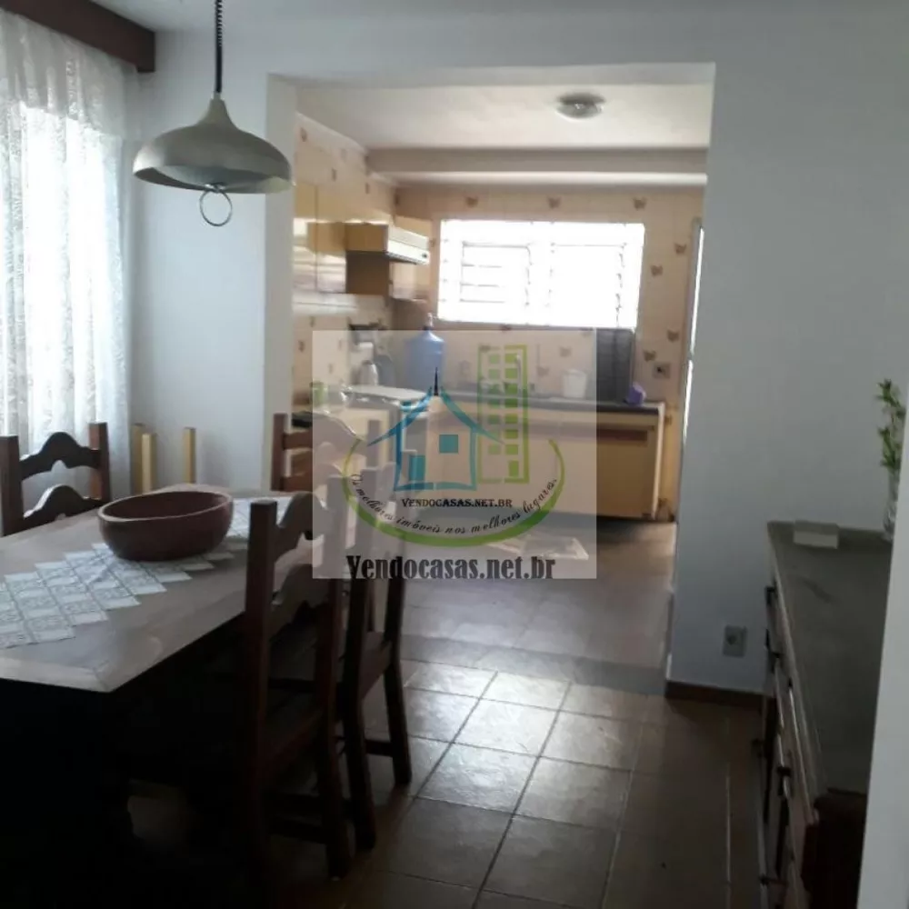 Casa à venda com 3 quartos, 150m² - Foto 12