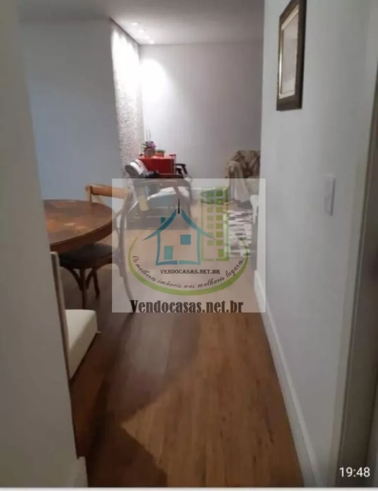 Apartamento à venda com 3 quartos, 75m² - Foto 2