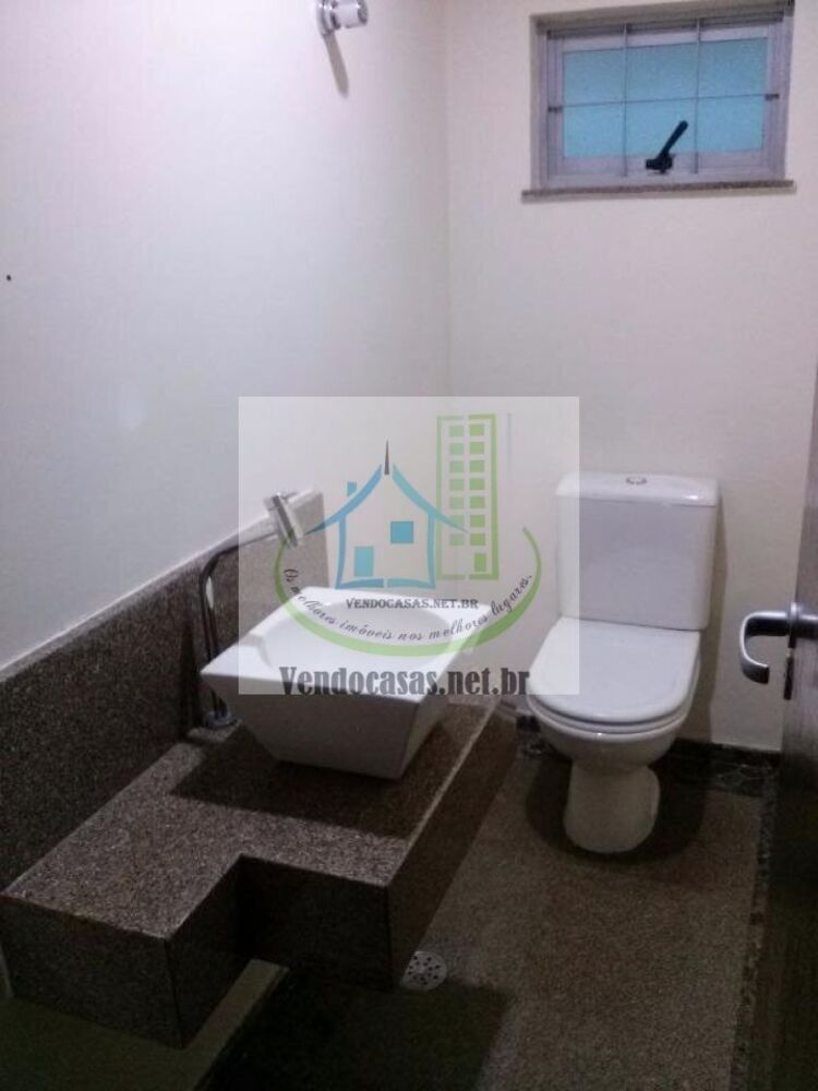 Casa, 3 quartos, 220 m² - Foto 1