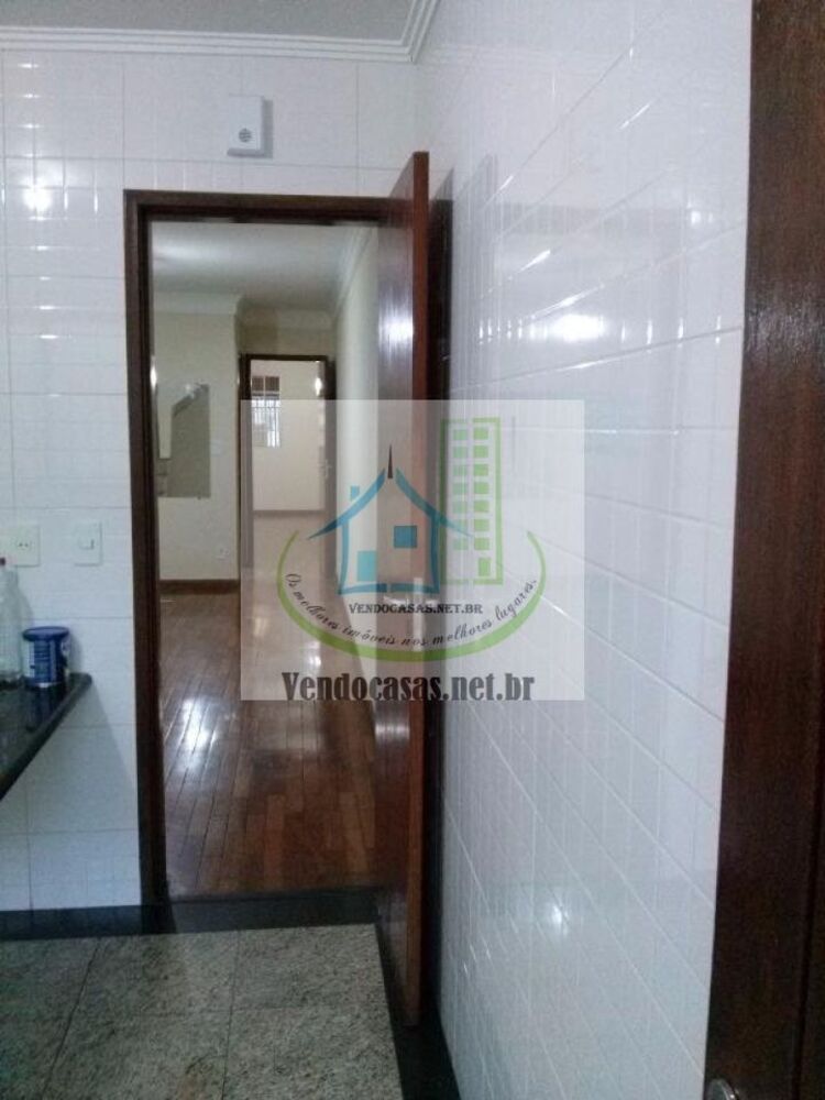 Casa, 3 quartos, 220 m² - Foto 4