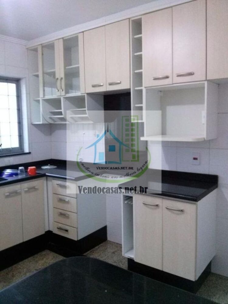 Casa, 3 quartos, 220 m² - Foto 3