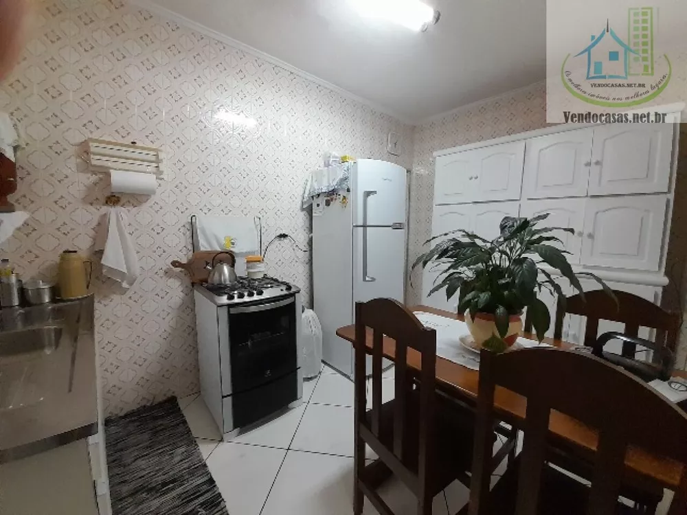 Casa à venda com 2 quartos, 80m² - Foto 15