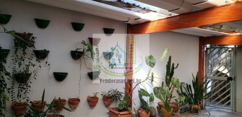 Casa à venda com 3 quartos, 167 - Foto 2