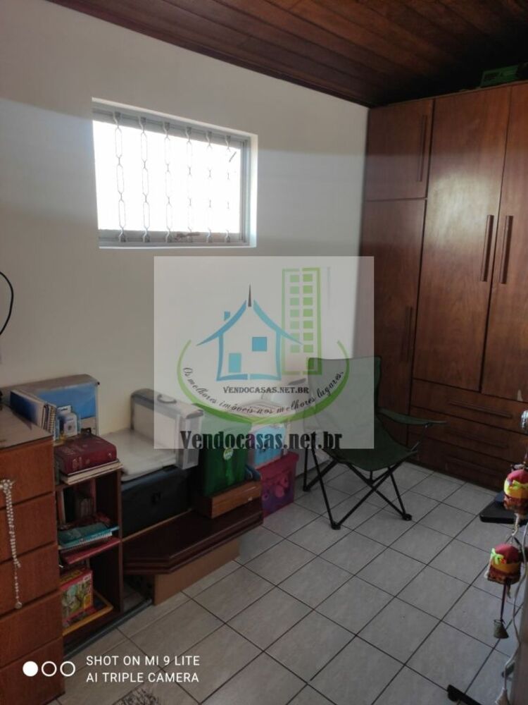 Casa, 6 quartos, 180 m² - Foto 3