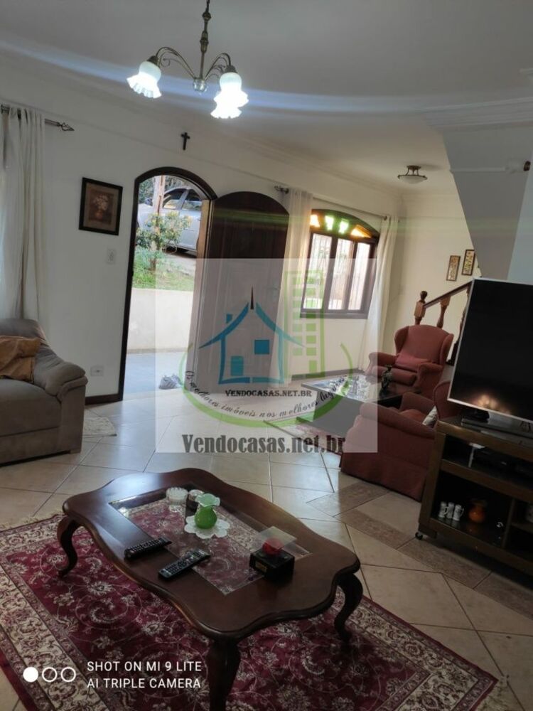 Casa, 6 quartos, 180 m² - Foto 2