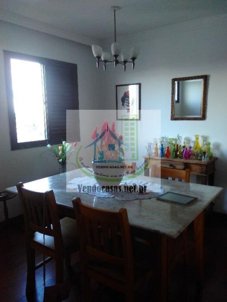 Apartamento à venda com 2 quartos, 79m² - Foto 1