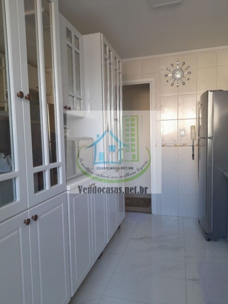 Apartamento à venda com 2 quartos, 60m² - Foto 4