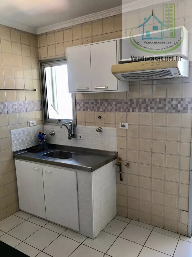 Apartamento à venda com 2 quartos, 60m² - Foto 4