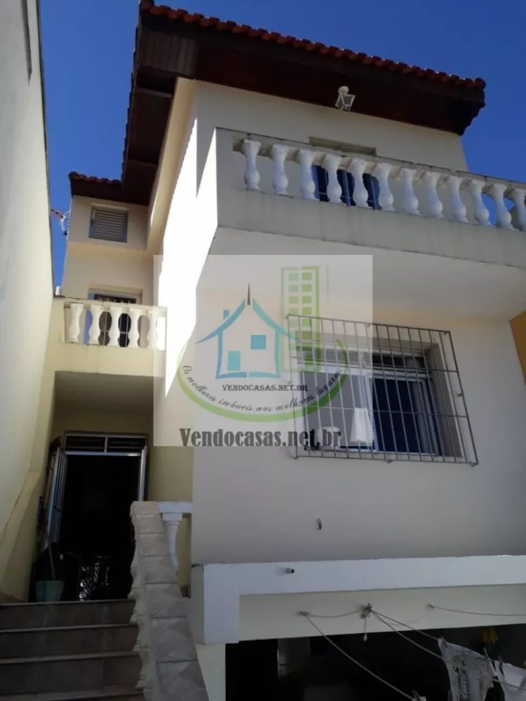 Casa à venda com 3 quartos, 120m² - Foto 1