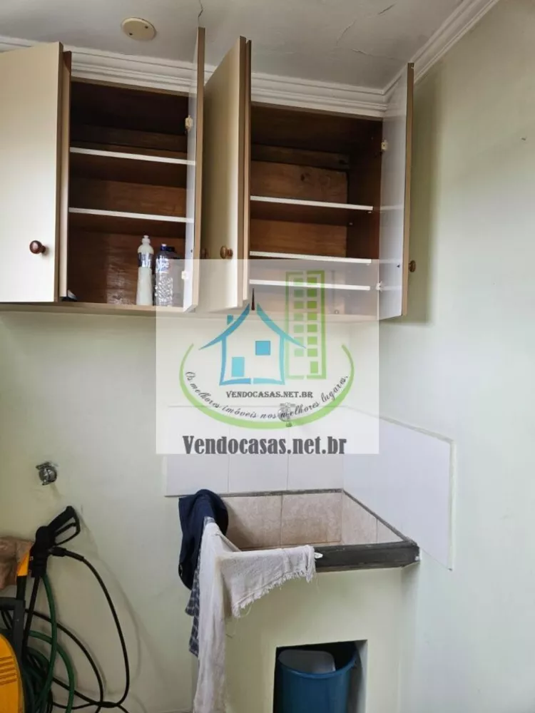 Casa à venda com 2 quartos, 215m² - Foto 17