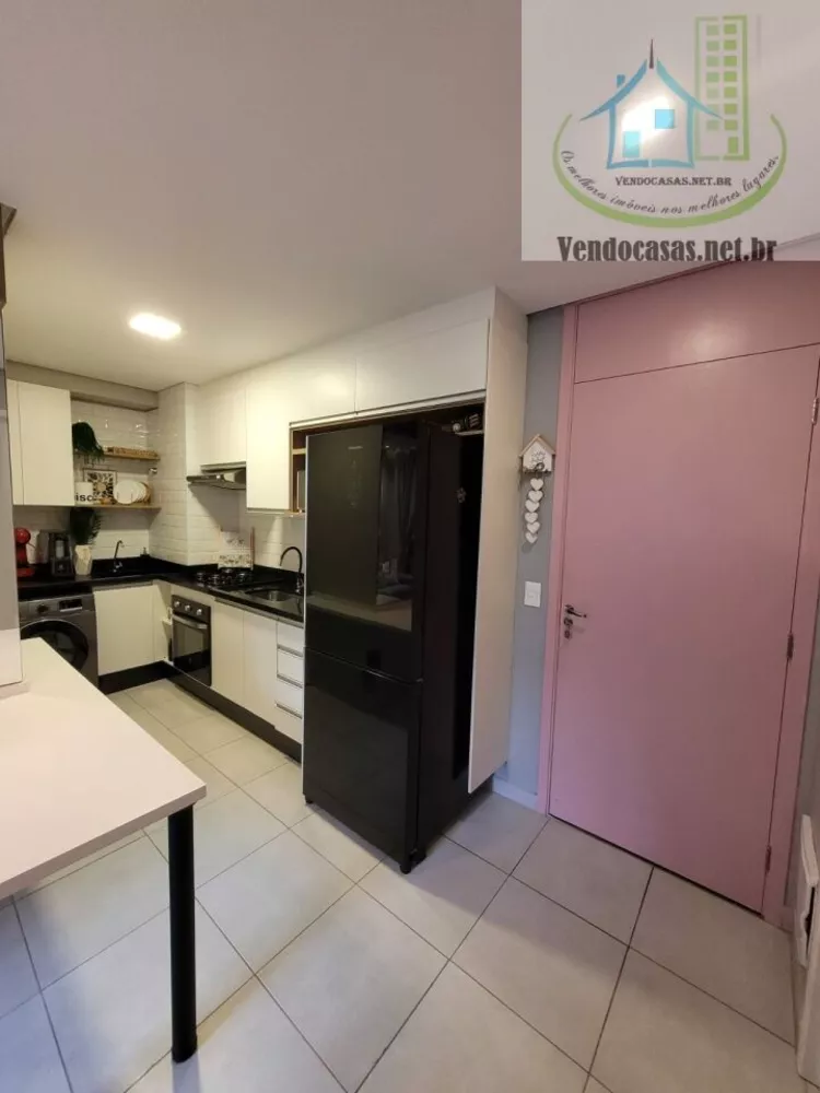 Apartamento à venda com 2 quartos, 33m² - Foto 3