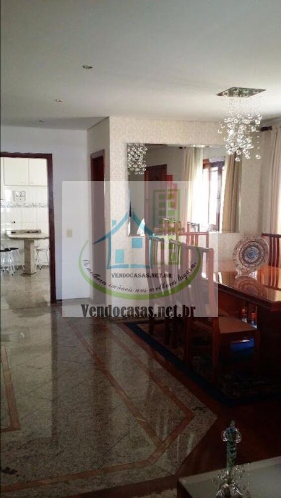 Casa, 4 quartos, 240 m² - Foto 2