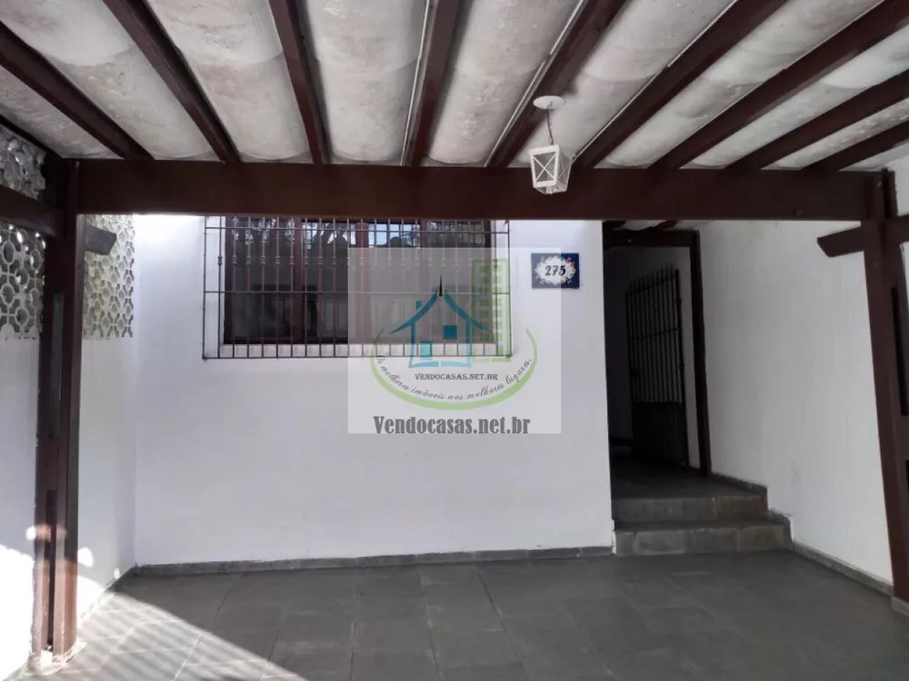 Casa à venda com 3 quartos, 150m² - Foto 1